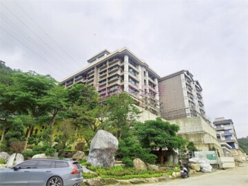 湯泉綠中海待售房屋