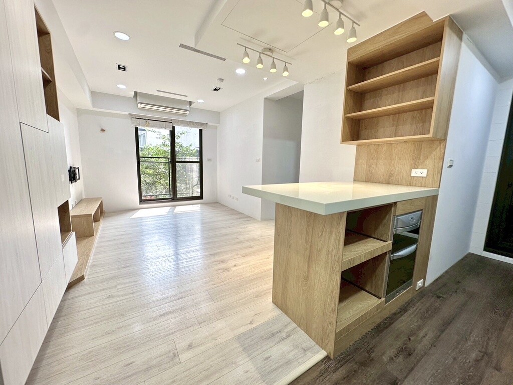 獨家!質感精裝~兩房平車樹梢戶