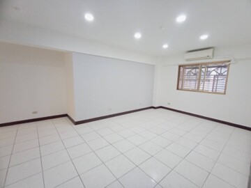 慈華街73號華廈待售房屋