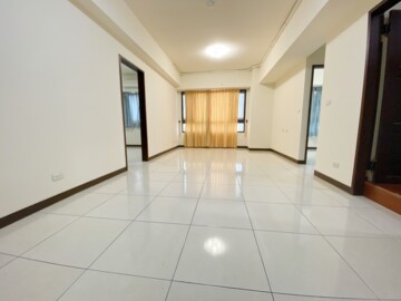 美麗歐洲待售房屋