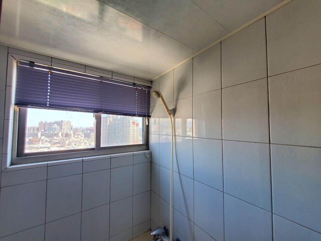 樂屋_高雄市苓雅區京華富邑待售房屋 高雄市苓雅區京華富邑待售房屋
