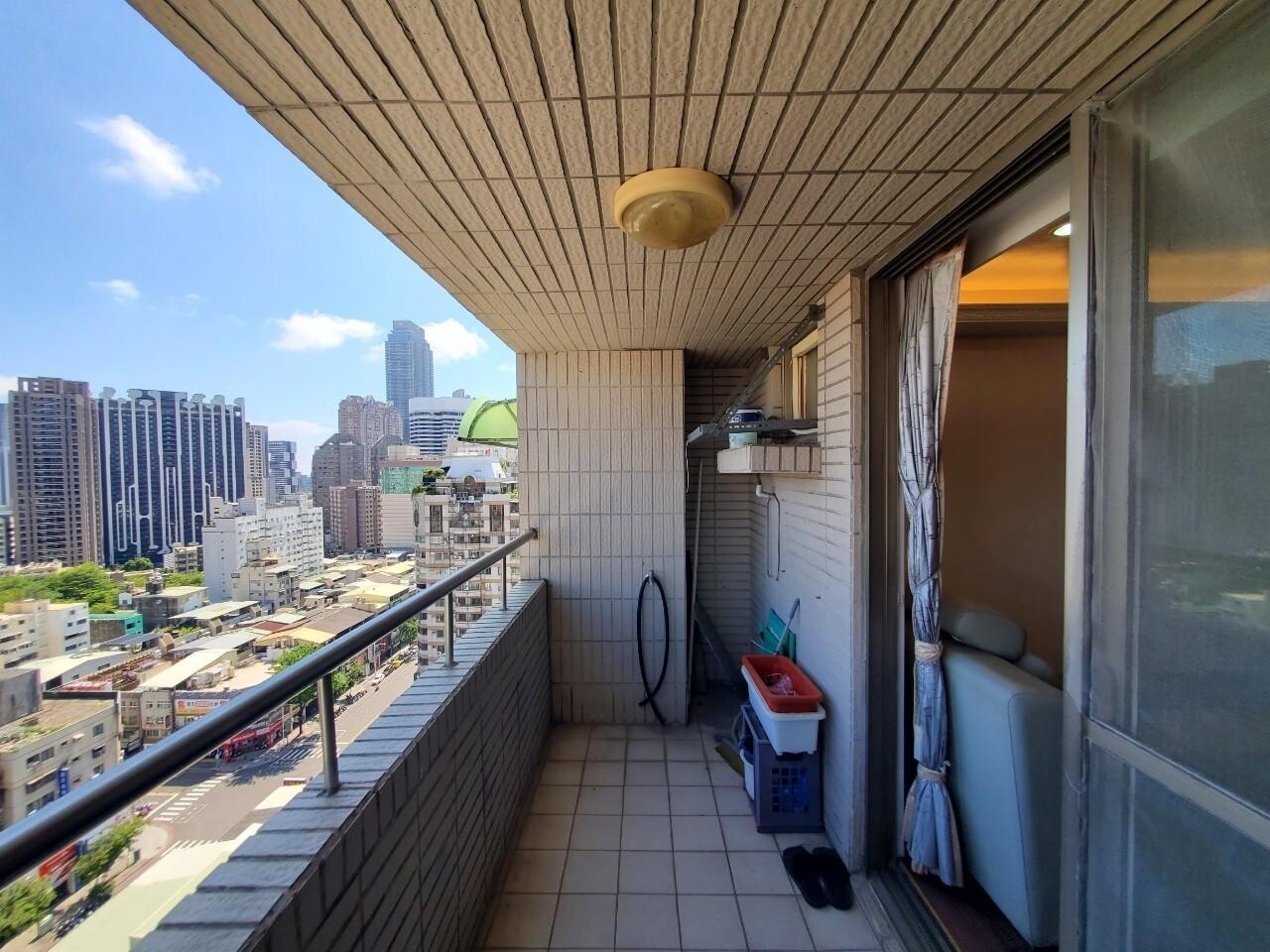 樂屋_高雄市苓雅區京華富邑待售房屋 高雄市苓雅區京華富邑待售房屋
