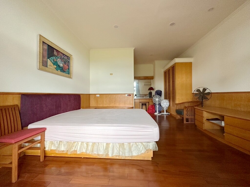 高雄市旗山區大衛營山莊待售房屋