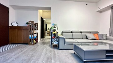 合遠首綻待售房屋