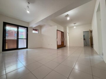 尊爵會館待售房屋