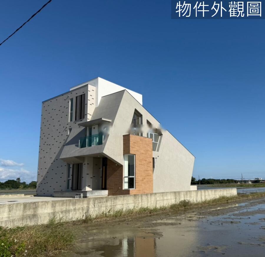 礁溪全新電梯農舍~獨有現代外觀!近礁溪市中心