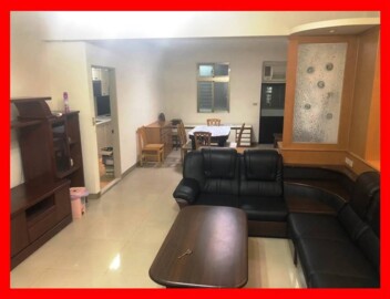 中信明湖-東湖路商圈4房公寓,屋況佳,生活交通便利 - Image 1