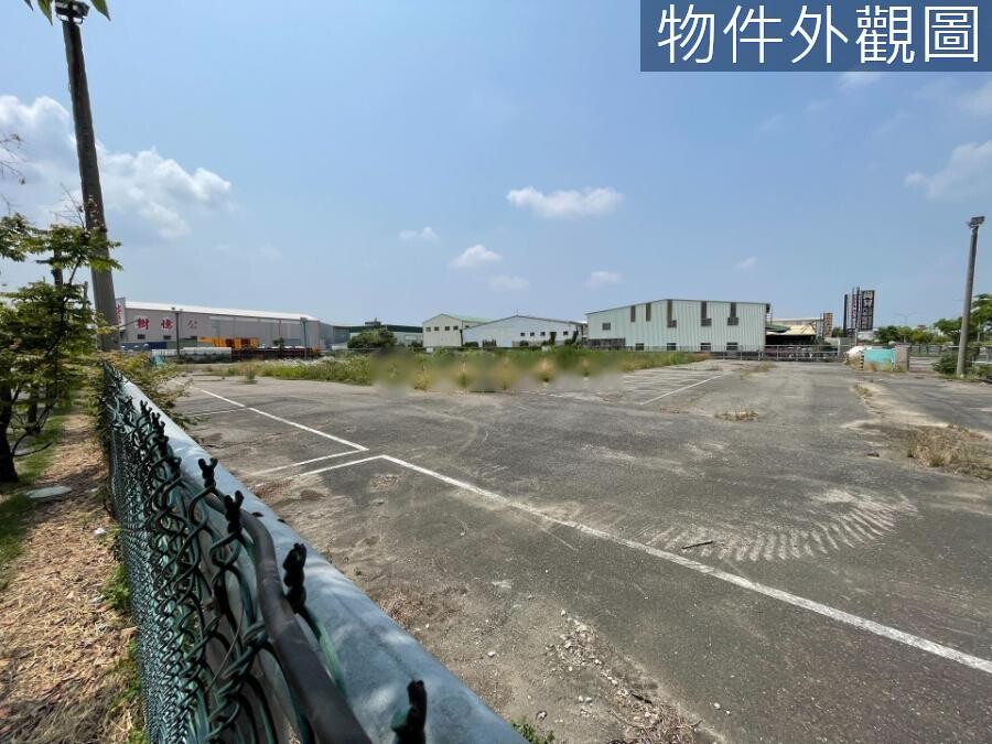新營雙面路寬千坪乙種工業用地 雙面臨路、千坪土地