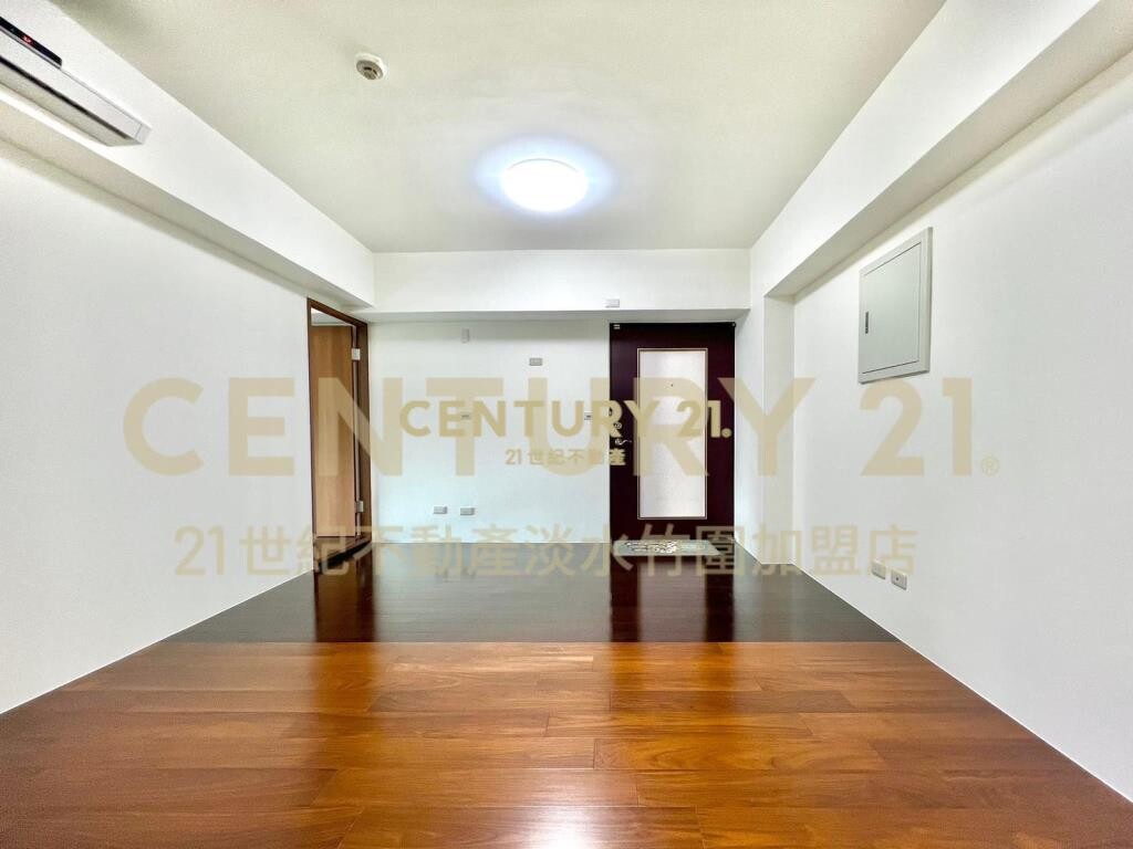 紅樹林站電梯2房