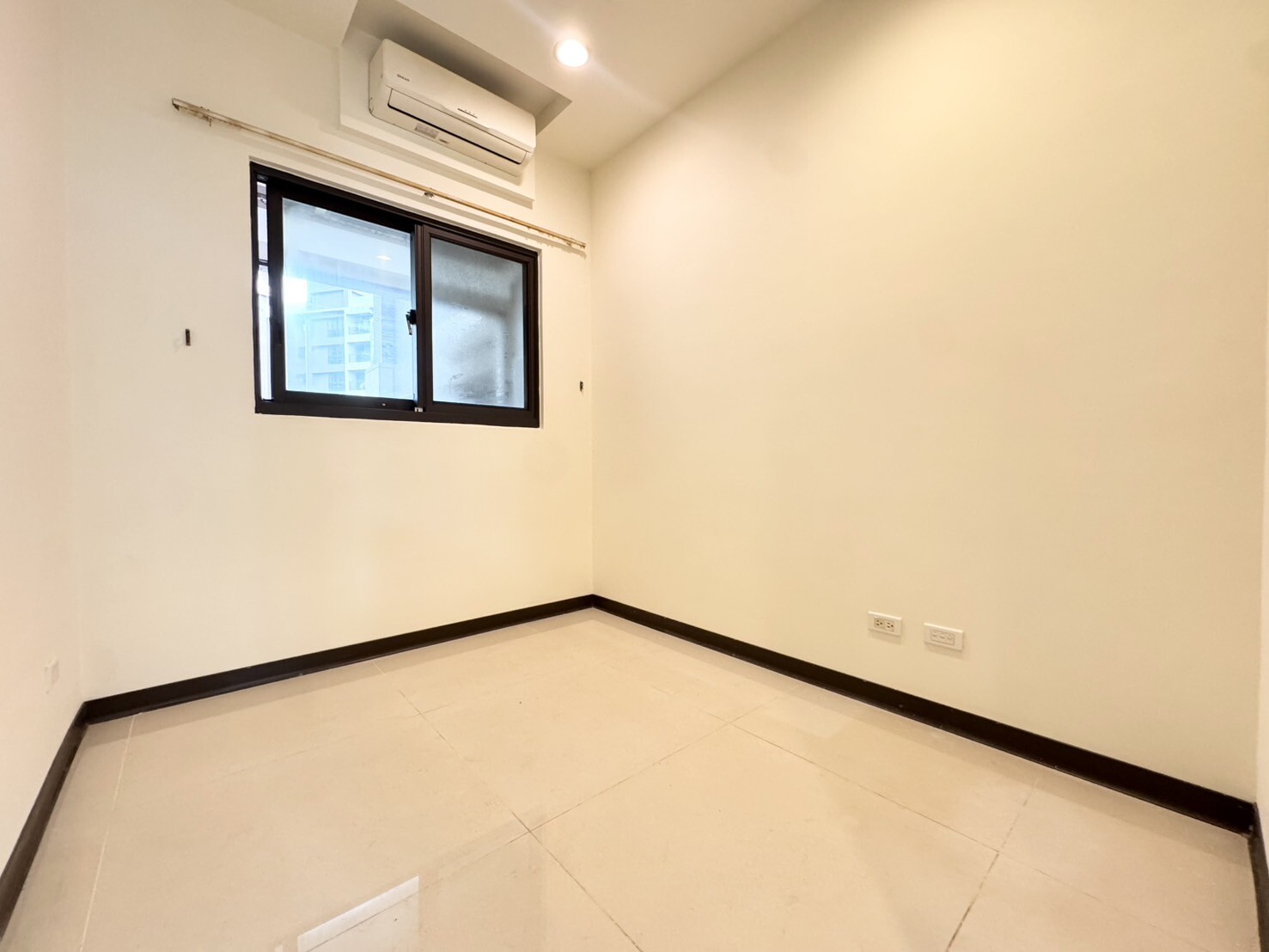 樂屋_新北市五股區合新NEW STAR世界之星待售房屋 新北市五股區合新NEW STAR世界之星待售房屋