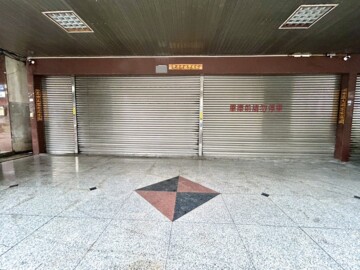 ✅屏東三期大面寬1樓金店面出租 - Image 1