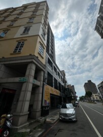 經國路大面寬店面 - Image 1