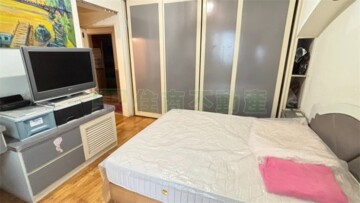 金碧輝煌待售房屋