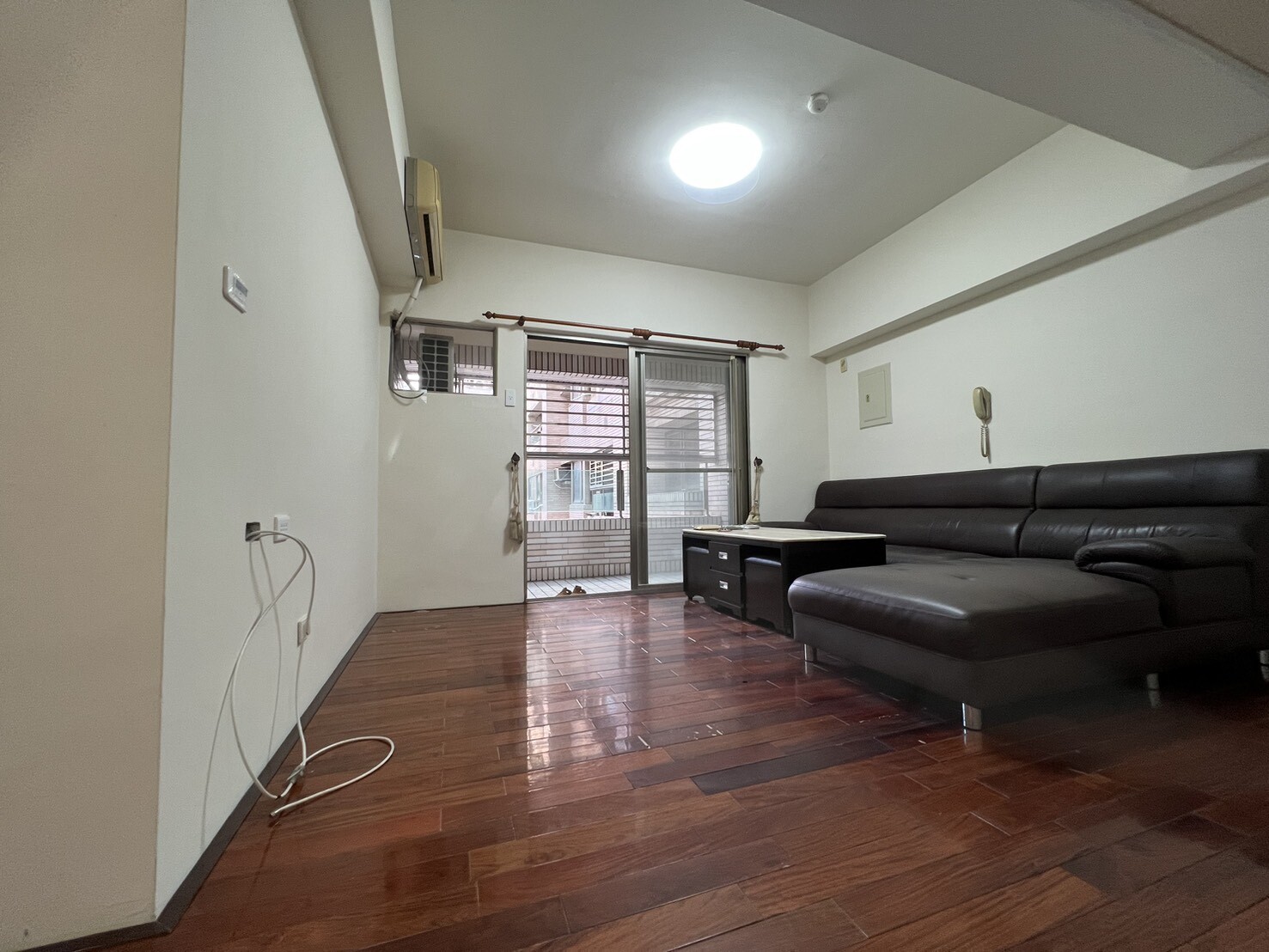  **晨**鳳山翰林小資電梯三房【大平車位】