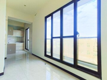 頂鋒龍山水精華待售房屋