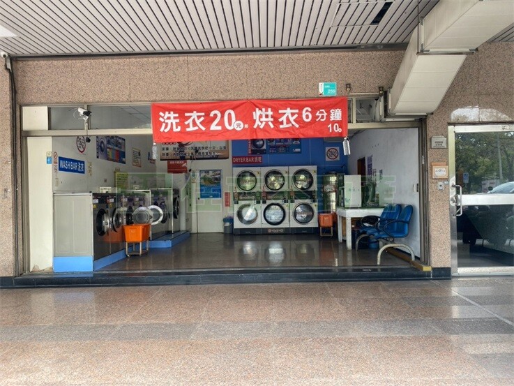陽光公園大面寬店面(一樓)