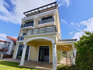 陽光加州B區/陽光山林待售房屋