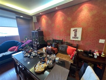 哥德宮庭待售房屋