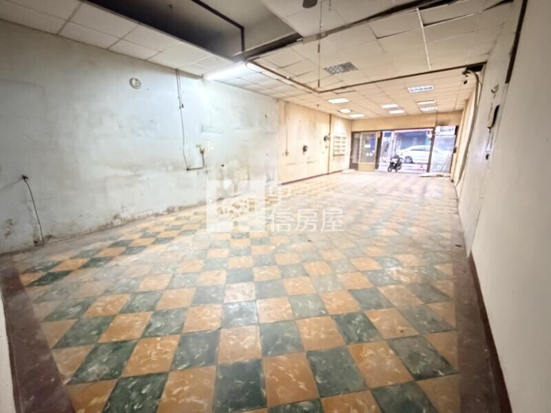 【安家書豪】平鎮忠貞國小正路邊大地坪透店