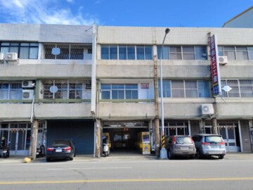 苗栗市20米路賺錢金透店 - Image 1