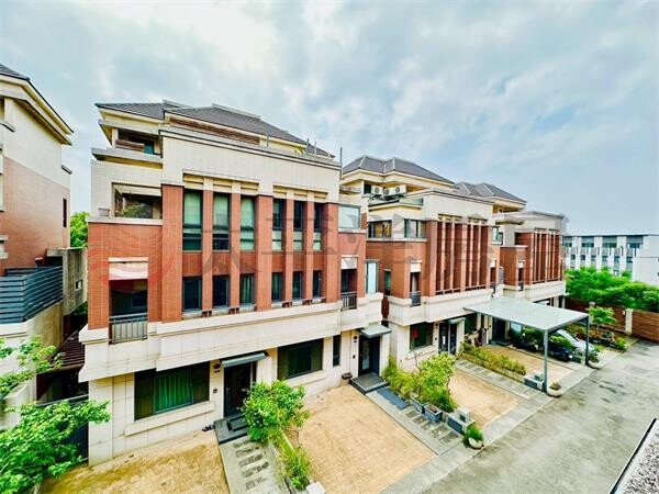 樂屋_台中市龍井區裕國天泉溫泉會館待售房屋 台中市龍井區裕國天泉溫泉會館待售房屋