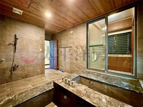 樂屋_台中市龍井區裕國天泉溫泉會館待售房屋 台中市龍井區裕國天泉溫泉會館待售房屋