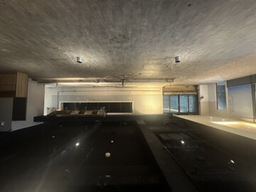 出租✨前金捷運站大面寬店面 - Image 1