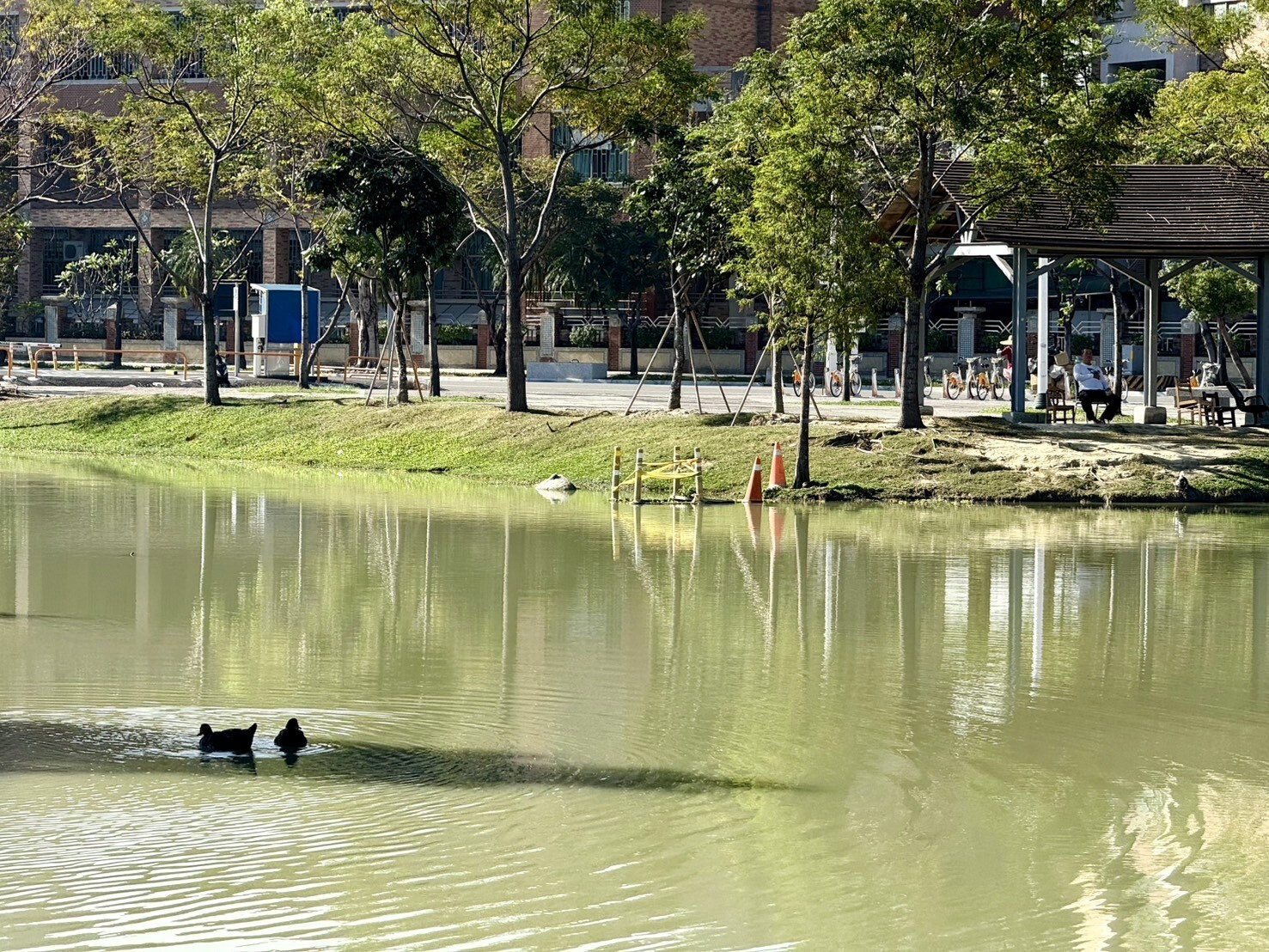 樂屋_高雄市小港區清景麟國家公園待售房屋 高雄市小港區清景麟國家公園待售房屋
