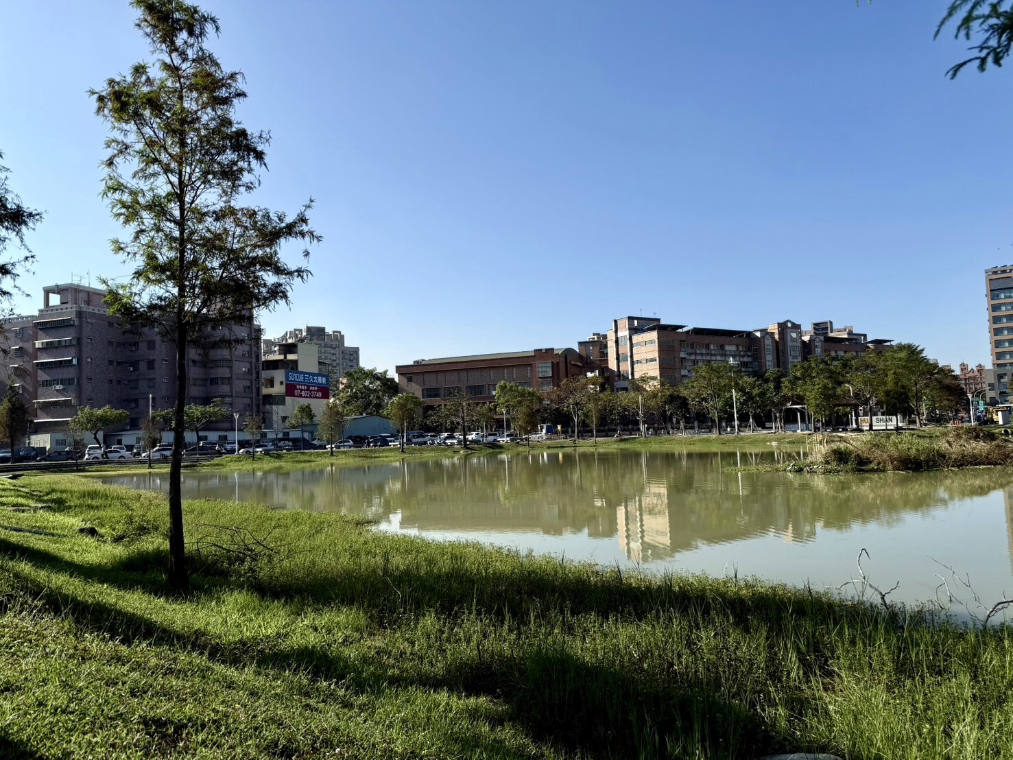樂屋_高雄市小港區清景麟國家公園待售房屋 高雄市小港區清景麟國家公園待售房屋