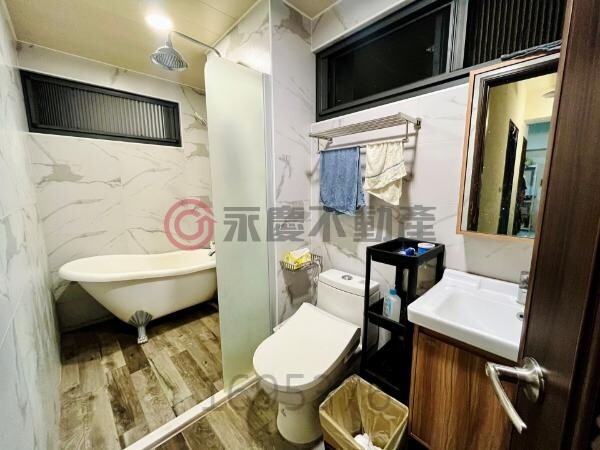 高雄市鳳山區旺時代2大樓區待售房屋