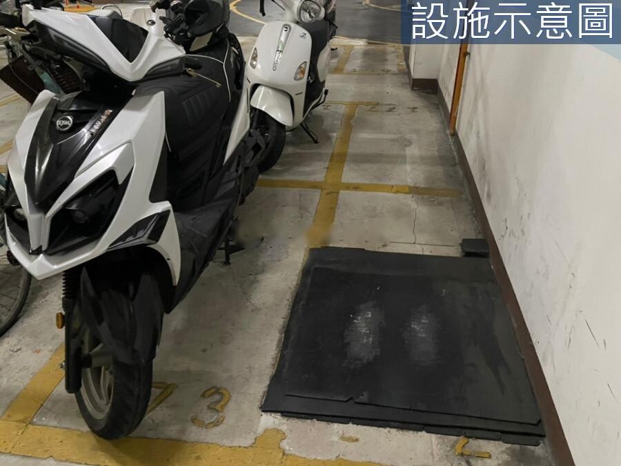 高雄市鳳山區水晶鑽大廈待售房屋