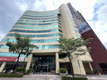 前金區~中正金融商圈~環球經貿大樓~ - Image 1