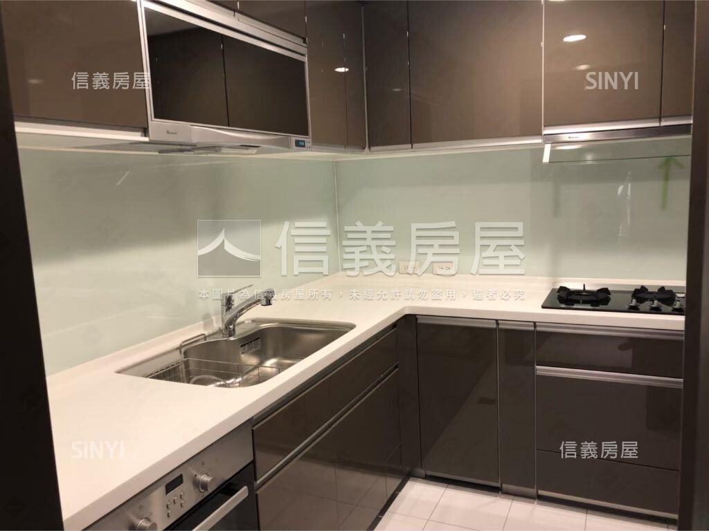 新北市新莊區潤泰峰盛待售房屋
