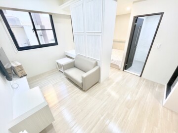 台中市東區二聖街 - Image 1