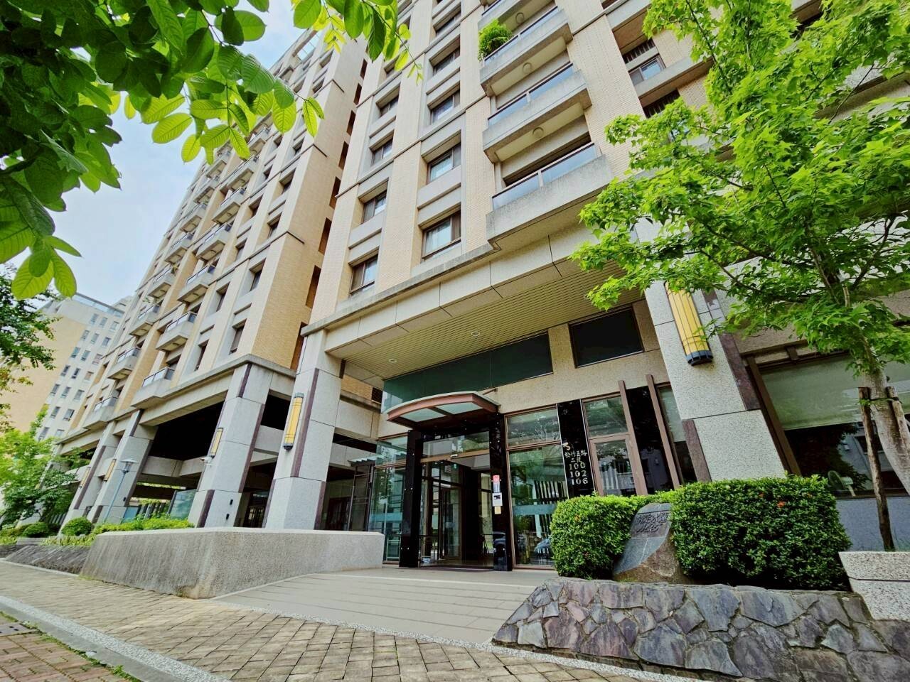 情定水蓮五*十期重劃*視野3房柱旁平車