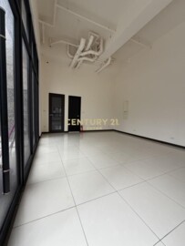 青埔近A19全新大面寬店面 - Image 1