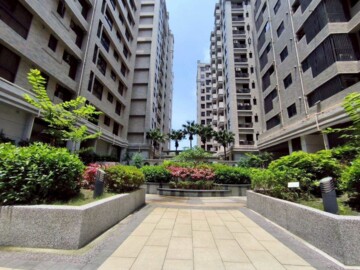 奇幻莊園待售房屋