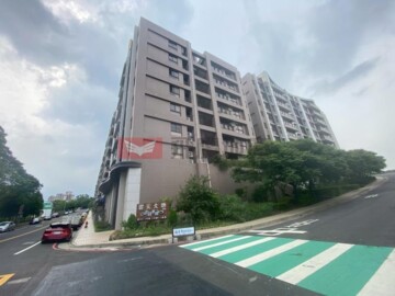 雲天美景四房平車景觀戶 - Image 1