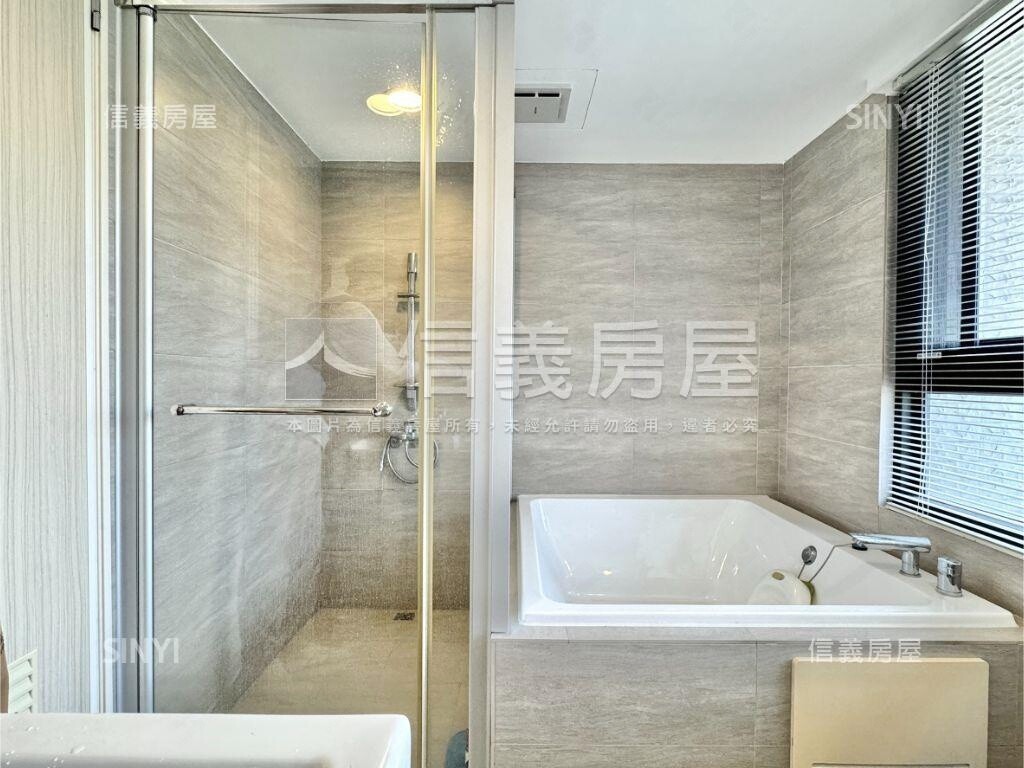 樂屋_高雄市楠梓區國城MRT待售房屋 高雄市楠梓區國城MRT待售房屋