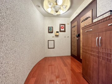 樂屋_凡爾賽皇家大廈待售房屋 凡爾賽皇家大廈待售房屋