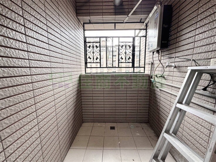 新北市三重區歌德花園莫札特區待售房屋
