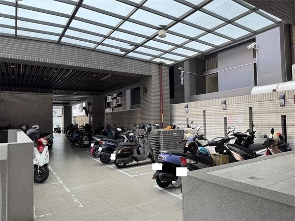 樂屋_高雄市楠梓區四季香頌待售房屋 高雄市楠梓區四季香頌待售房屋