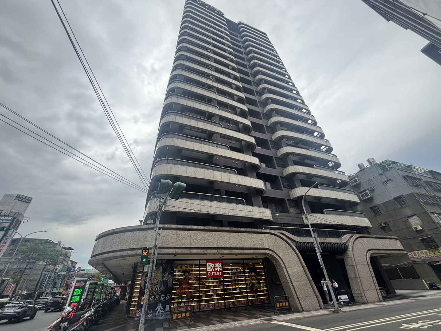 雲林小吳翔譽天心景觀邊間三房+車位－近輔大捷運站