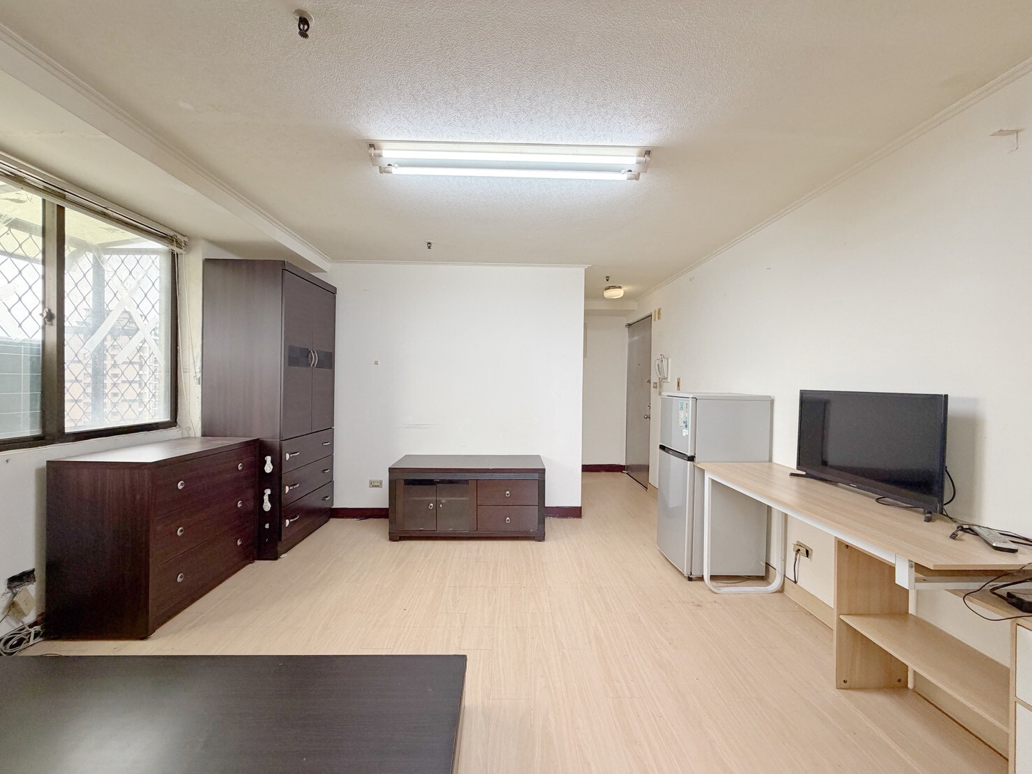 景安摩登大國高樓邊間陽台套房-饒庭華太平洋房屋