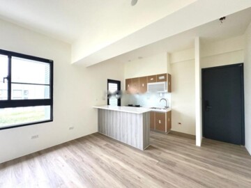 蔚藍之邑透天區待售房屋