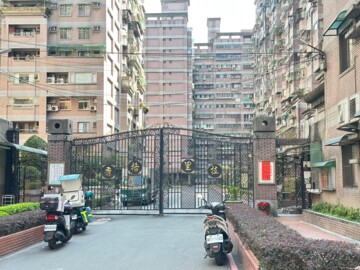 百福園待售房屋
