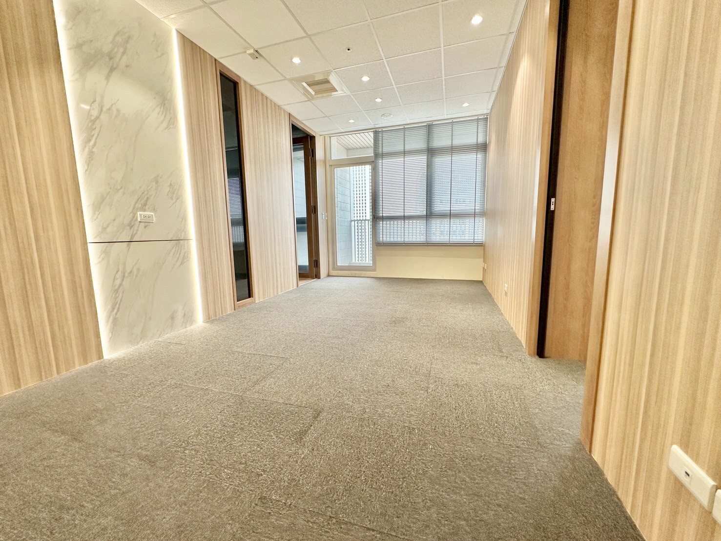 ❤️七期A級商辦★親家市政廣場★高樓層大陽台3車位