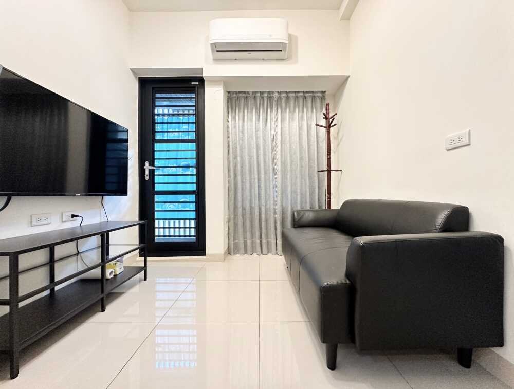 【輕屋齡美兩房】低總價雙商圈｜學區3分鐘｜收租自住