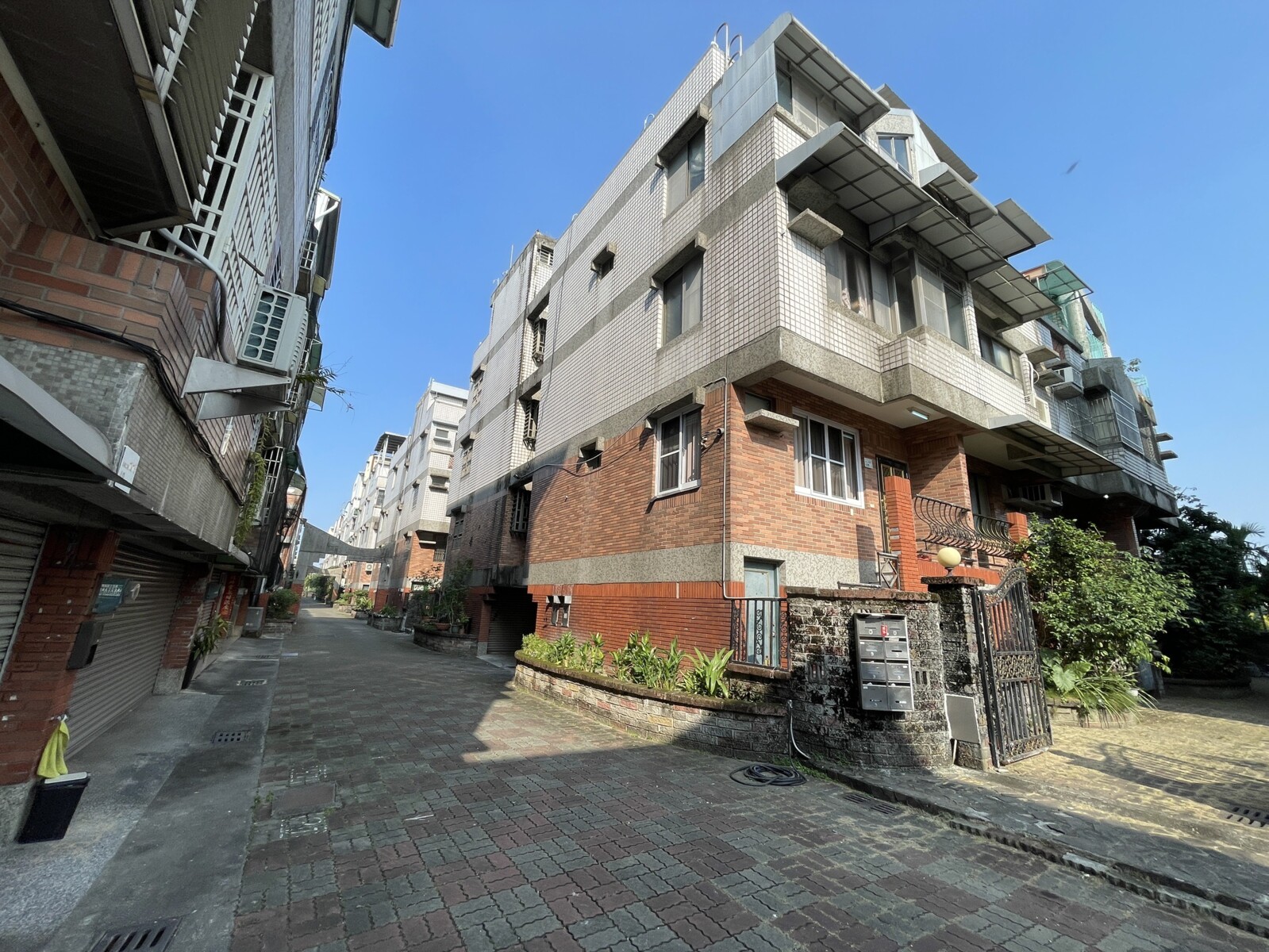 屏東義大 / 比佛利4房車墅  只要398萬