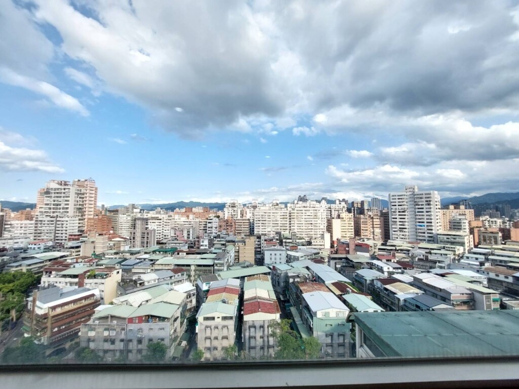 新北市中和區陽光四季待售房屋